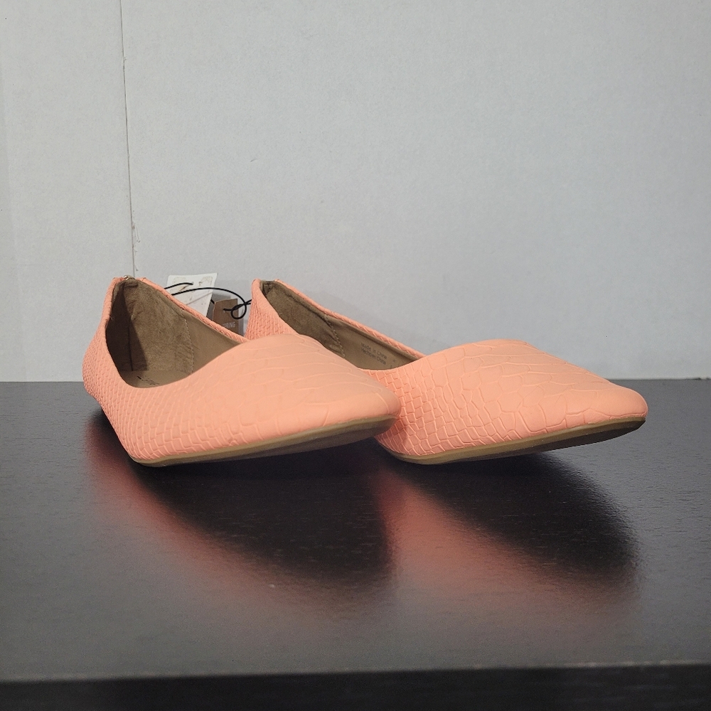 Call It Spring Brevia Women's Size 8.5 Peach Almond Toe Ballet Flats